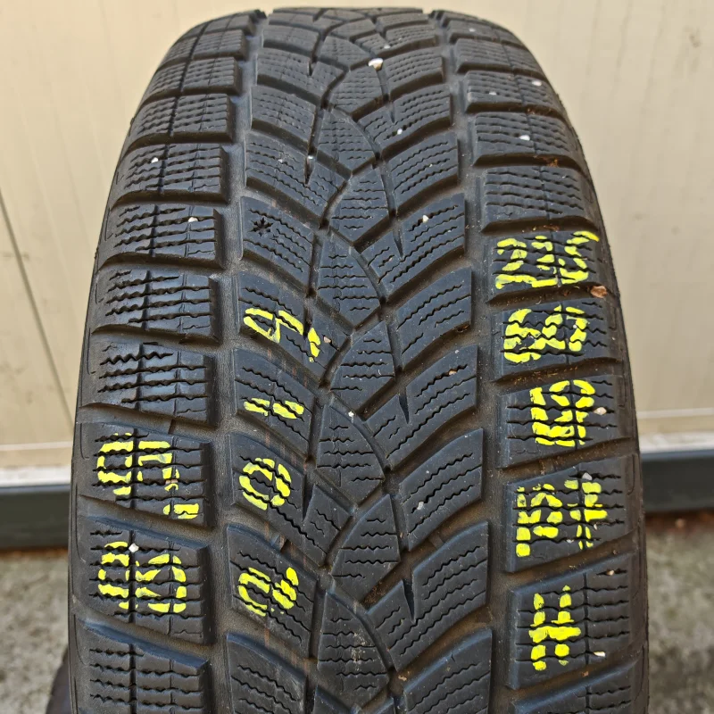 Goodyear Ultragrip Performance   SUV