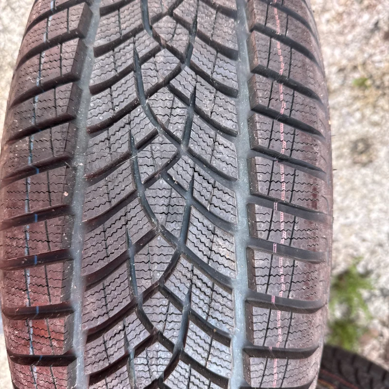 Goodyear Ultragrip Performance +