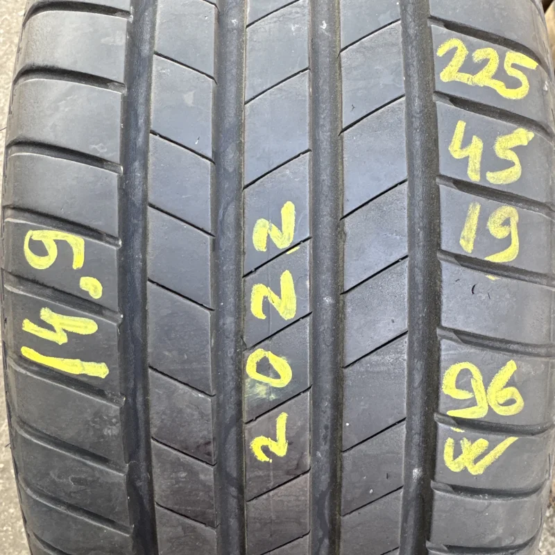 Bridgestone T 005